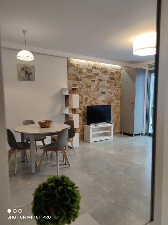 Anastasia Apartments Буштени Экстерьер фото